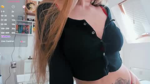 Violet online show from April 21, 2026, 1:17 pm