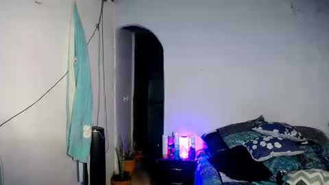 violet_hyuga online show from September 20, 2025, 4:35 am