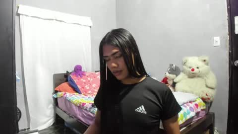 Violet Rosselane online show from July 29, 2026, 4:21 am