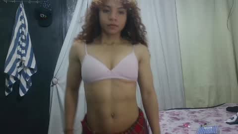 Snapshot of violet_smmithh chatting on April 29, 2026, 12:16 am Violet online show from April 29, 2026, 12:16 am