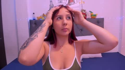 Violeta online show from April 12, 2026, 5:34 am