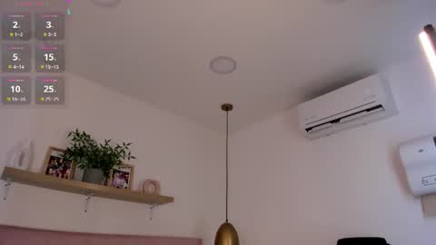 Violeta Candy online show from June 11, 2026, 8:51 pm