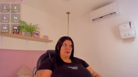 Violeta Candy online show from June 26, 2026, 10:47 pm