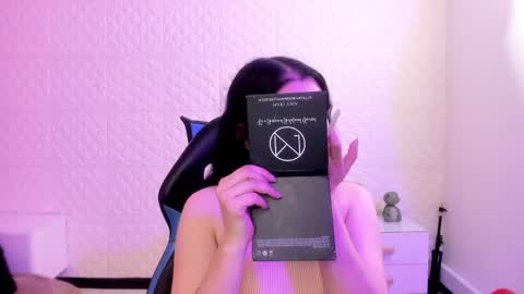 Snapshot of violeta_diazz chatting on May 20, 2026, 9:21 pm online show from May 20, 2026, 9:21 pm
