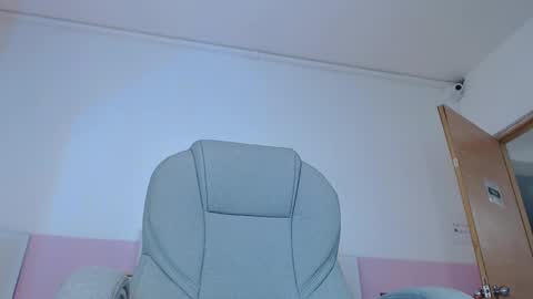 Snapshot of violeta_leon chatting on February 22, 2025, 10:07 am Violeta leon online show from February 22, 2025, 10:07 am