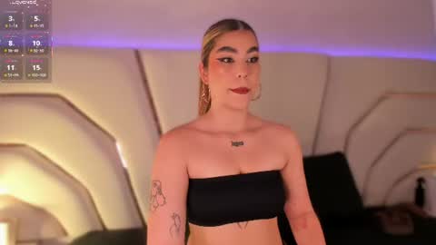 Snapshot of violeta_marquez chatting on July 27, 2026, 12:12 pm violeta_marquez online show from July 27, 2026, 12:12 pm