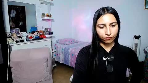 Snapshot of violeta_rouses chatting on February 10, 2026, 7:18 pm violeta_rouses online show from February 10, 2026, 7:18 pm