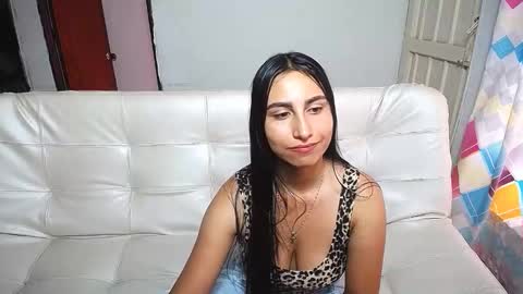 Snapshot of violeta_rouses chatting on March 2, 2026, 9:32 pm violeta_rouses online show from March 2, 2026, 9:32 pm