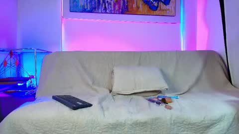 violeta sofia 16 online show from May 31, 2026, 2:53 am