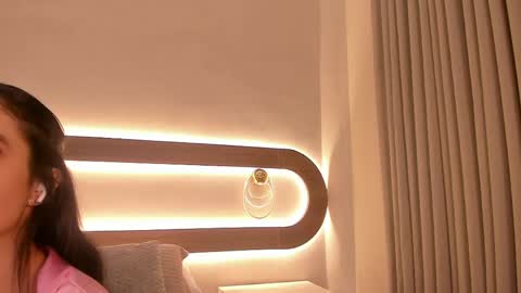 Violeta Sum online show from April 1, 2026, 1:01 pm