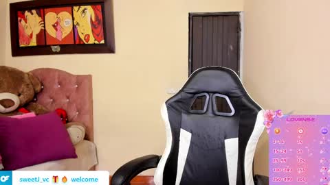 Jimena online show from May 15, 2026, 11:23 pm