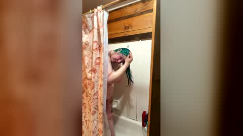 violetann93 online show from April 4, 2026, 1:19 pm