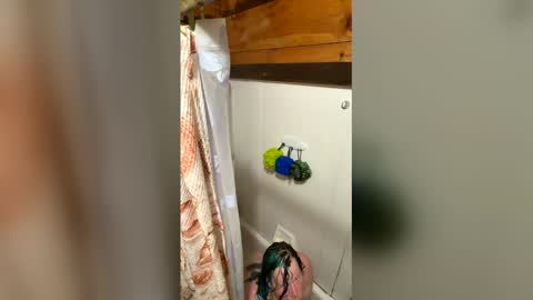 violetann93 online show from April 20, 2026, 2:31 pm