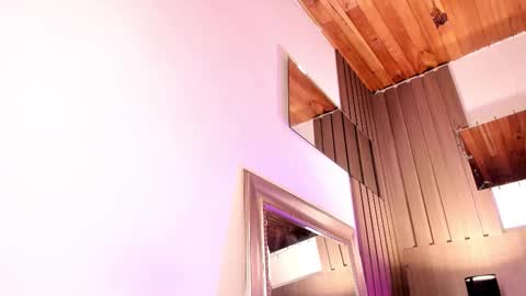 Snapshot of violetcarson_ chatting on February 13, 2026, 2:46 pm Violet online show from February 13, 2026, 2:46 pm