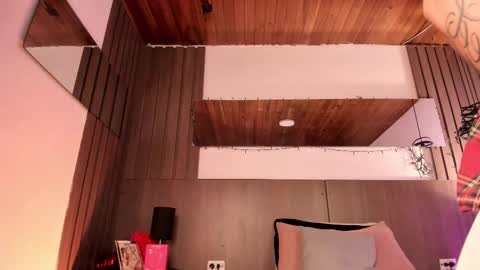 Snapshot of violetcarson_ chatting on February 26, 2026, 1:43 pm Violet online show from February 26, 2026, 1:43 pm