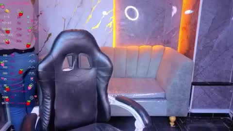 Snapshot of violeth_b chatting on November 21, 2025, 12:59 pm violeth_b online show from November 21, 2025, 12:59 pm