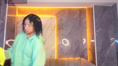 Snapshot of violeth_b chatting on January 7, 2026, 12:40 pm violeth_b online show from January 7, 2026, 12:40 pm