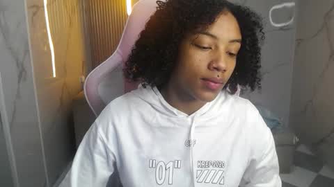 Snapshot of violeth_b chatting on January 13, 2026, 12:54 pm violeth_b online show from January 13, 2026, 12:54 pm