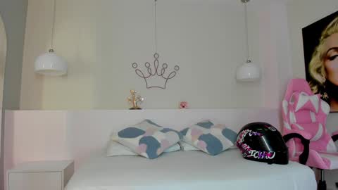 Violeth Hill online show from January 9, 2025, 3:26 am