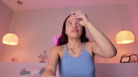 Violeth Hill online show from January 20, 2025, 8:07 pm