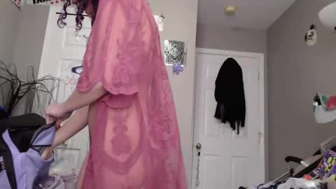 Violet Hooper online show from March 7, 2025, 5:49 pm