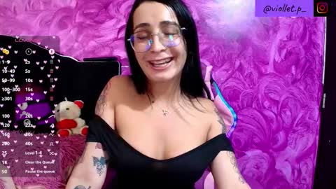 Snapshot of violetita7 chatting on October 24, 2025, 1:24 am Violetita de mil colores online show from October 24, 2025, 1:24 am
