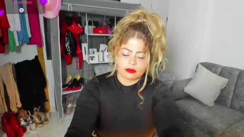 VIOLETA MONTANA online show from June 3, 2026, 11:54 pm