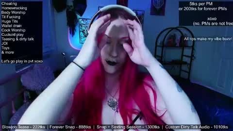 Violet October online show from October 30, 2025, 12:56 am