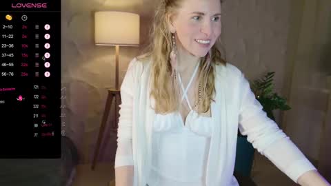 Violet  next stream December 6 online show from March 9, 2025, 8:10 pm