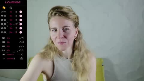 Violet  next stream December 6 online show from October 5, 2025, 10:13 am