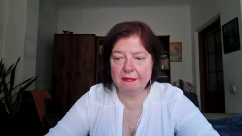 Snapshot of violetpulse chatting on May 4, 2026, 8:21 am violetpulse online show from May 4, 2026, 8:21 am