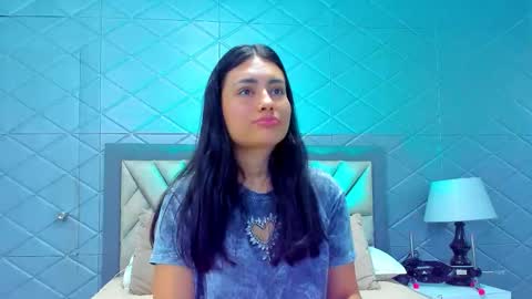 Violet Rousse online show from November 28, 2025, 3:58 pm