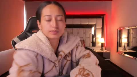 Snapshot of violetskinny chatting on January 3, 2025, 7:29 pm violetskinny online show from January 3, 2025, 7:29 pm