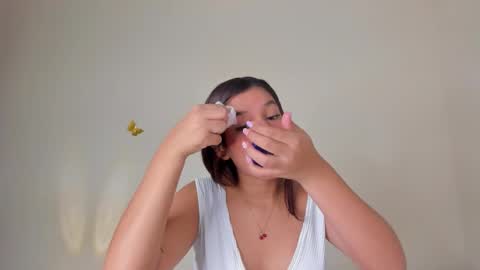 Snapshot of violett_24_ chatting on October 23, 2025, 11:46 pm violett_24_ online show from October 23, 2025, 11:46 pm