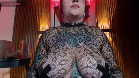 violett_8 online show from July 4, 2026, 12:17 am