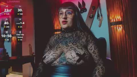 violett_8 online show from July 17, 2026, 5:47 am