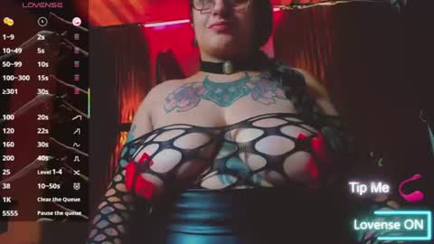 violett_8 online show from July 18, 2026, 1:37 pm