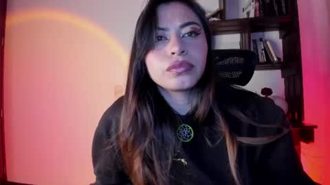 Snapshot of violett_red chatting on June 27, 2026, 11:10 pm Violeta online show from June 27, 2026, 11:10 pm