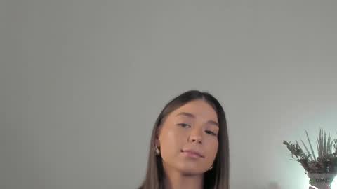 violetta_finch online show from December 26, 2024, 8:28 am