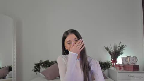 violetta_finch online show from January 19, 2025, 5:18 pm