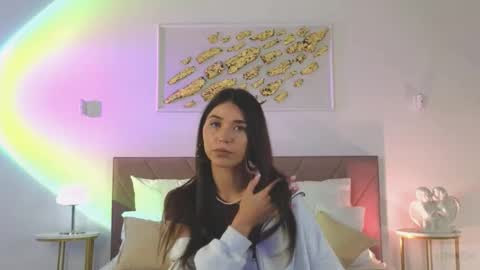 violetta_finch online show from October 7, 2025, 10:23 am