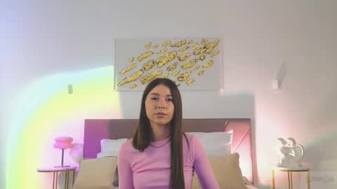 Snapshot of violetta_finch chatting on February 5, 2026, 10:31 am violetta_finch online show from February 5, 2026, 10:31 am