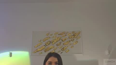 Snapshot of violetta_finch chatting on February 22, 2026, 11:31 am violetta_finch online show from February 22, 2026, 11:31 am