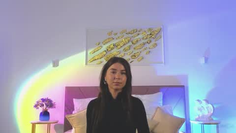 violetta_finch online show from April 24, 2026, 10:18 am