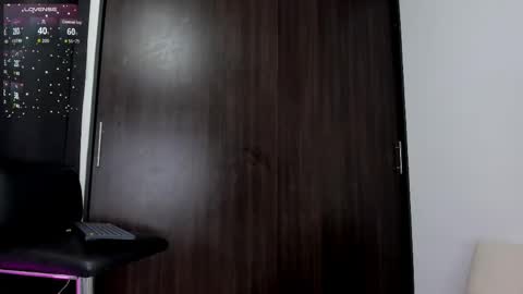 Snapshot of violetta_pretty chatting on May 22, 2026, 7:30 pm violetta_pretty online show from May 22, 2026, 7:30 pm