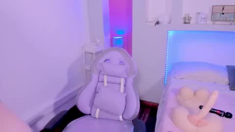 ViolettaBaker online show from February 4, 2025, 8:17 pm