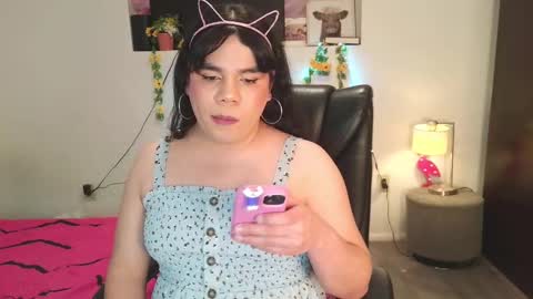 violettacam69 online show from February 7, 2025, 7:29 am