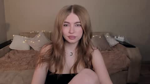 Snapshot of violettaotis chatting on February 4, 2025, 11:27 am ViolettaOtis online show from February 4, 2025, 11:27 am