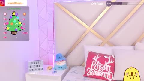 Snapshot of violettbloss chatting on December 18, 2024, 1:37 am Violeta online show from December 18, 2024, 1:37 am