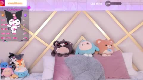 Snapshot of violettbloss chatting on January 22, 2025, 3:52 am Violeta online show from January 22, 2025, 3:52 am